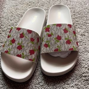 Micheal kors slippers